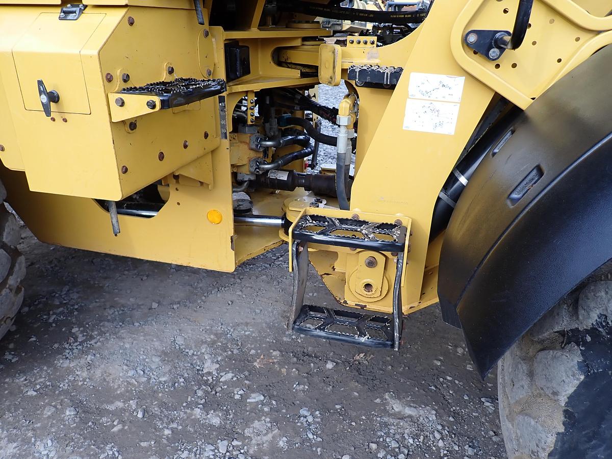 Used 2019 CAT 938M Wheel Loader 