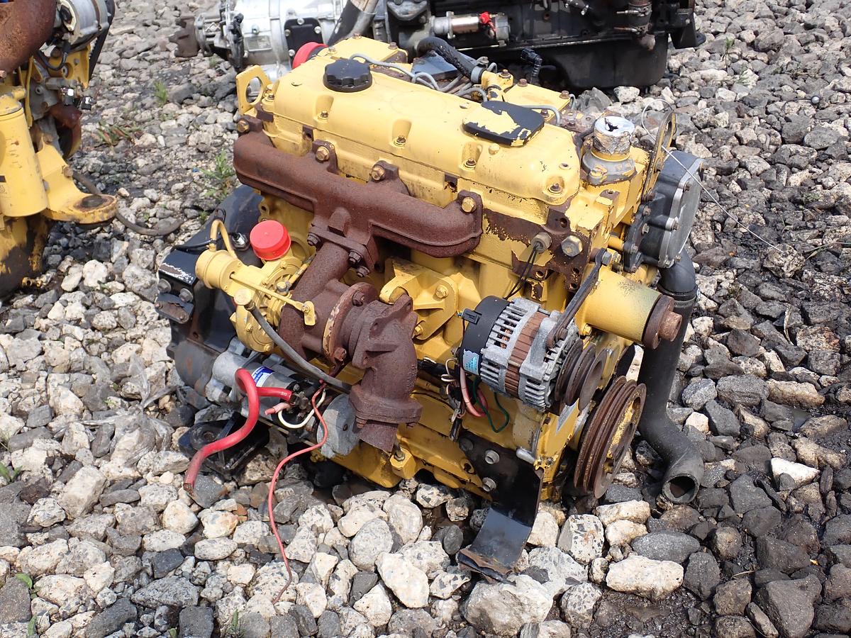 Used 2004 CAT 3054C Turbo Diesel Engine AR 223-6467 122 HP