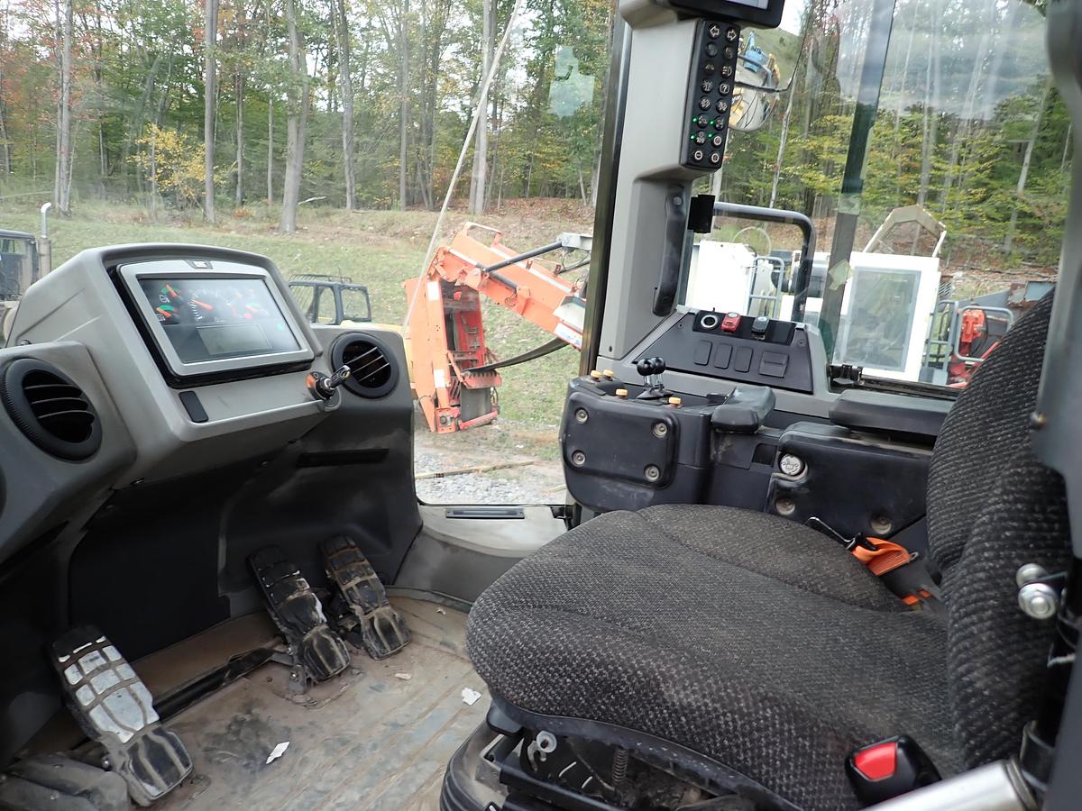 Used 2015 CAT 982M Wheel Loader