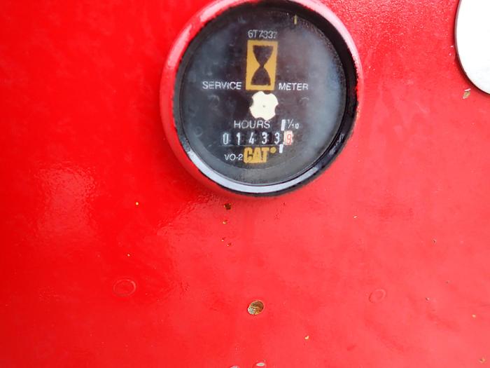 Used 1996 CAT 3208 Marine Diesel Engine 4W-0860 LOW TIME!