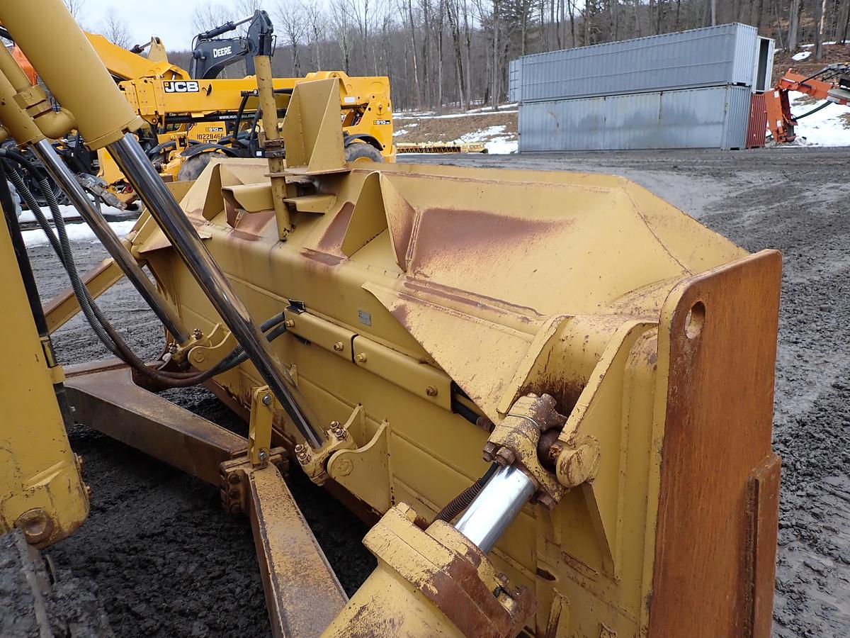 Used 2004 CAT D6R XL II