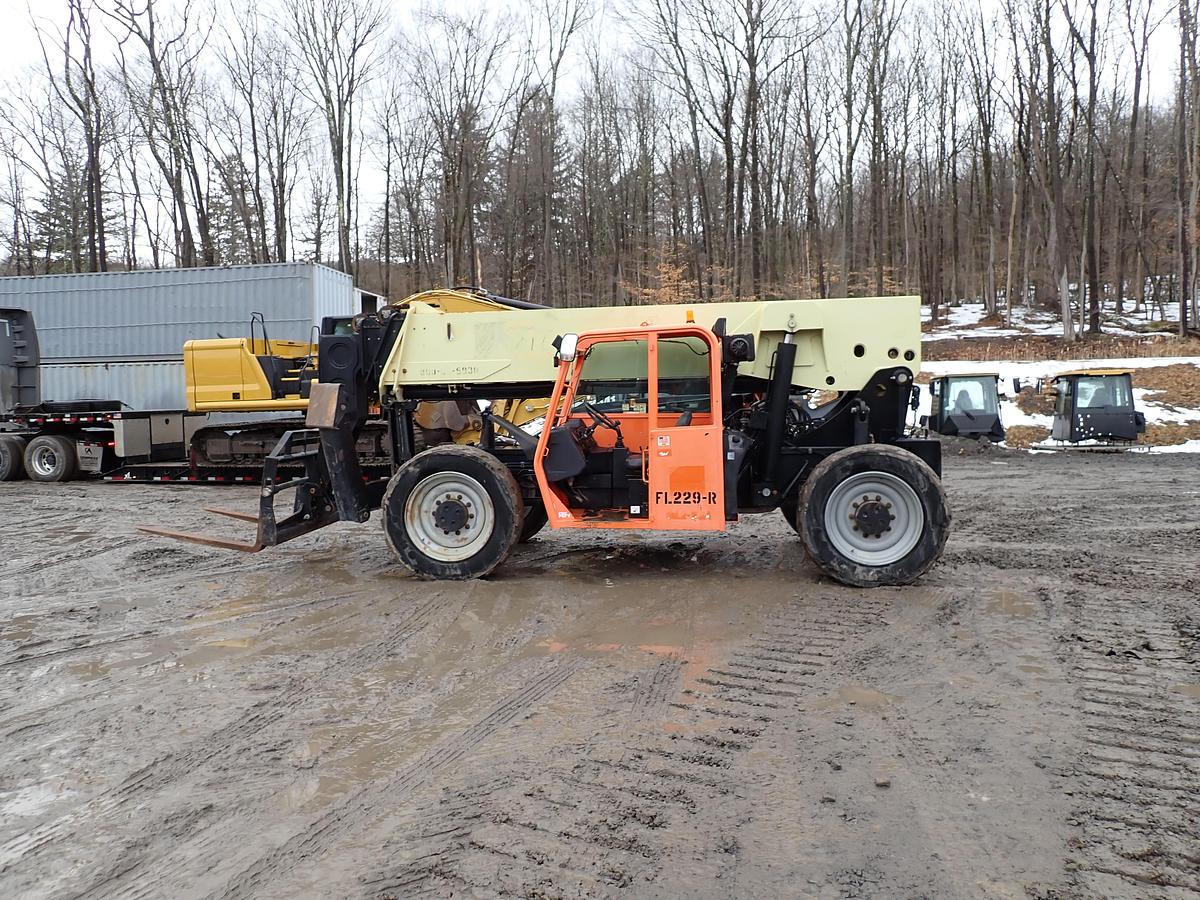 Used 2015 JLG G12-55A 12K Telehandler