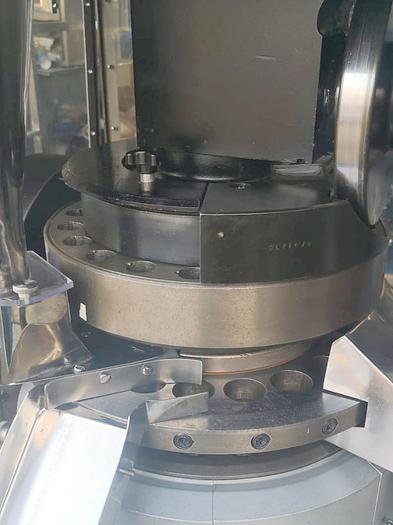 Used Manesty D4 20 Station Rotary Tablet Press