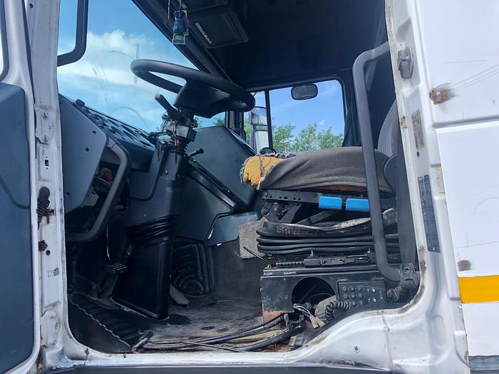 Used 1992 DAF 95.360 ati 6x2