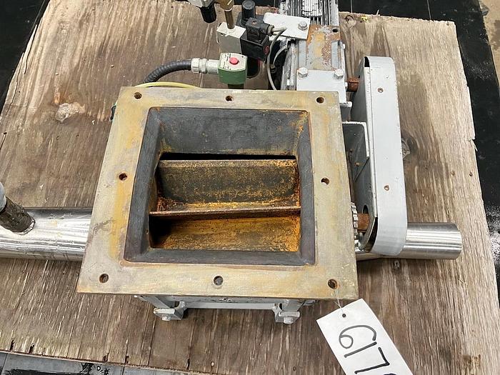 Used USED ROTARY AIR LOCK VALVE, SIZE: 10'' X 4'' BLOW-THROUGH, CAST IRON, PFENING