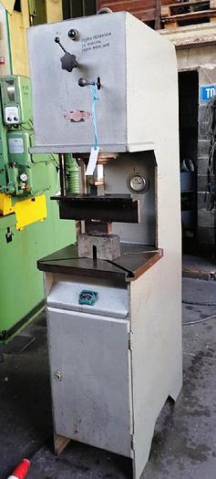 Usato PRESSA IDRAULICA DA 25TON