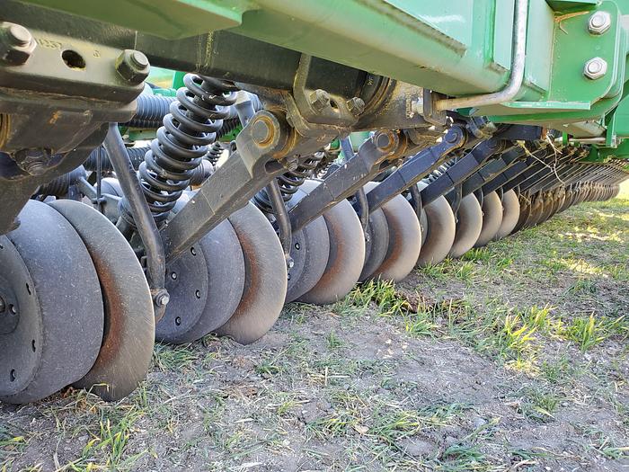 Used 2016 - 60' John Deere 1890 / 1910 Air Drill