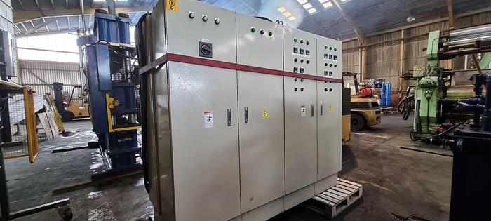 Used 2011 TMC Thiland Hydraulic press HMP 500 tons