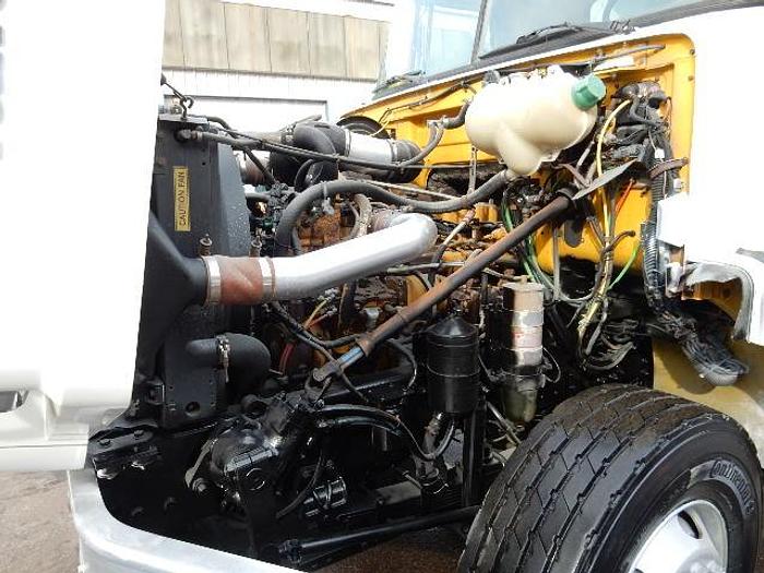 Used 1999 Volvo WG-64-T