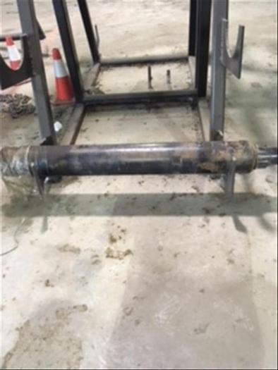 Used Numa 8" Challenger Hammers
