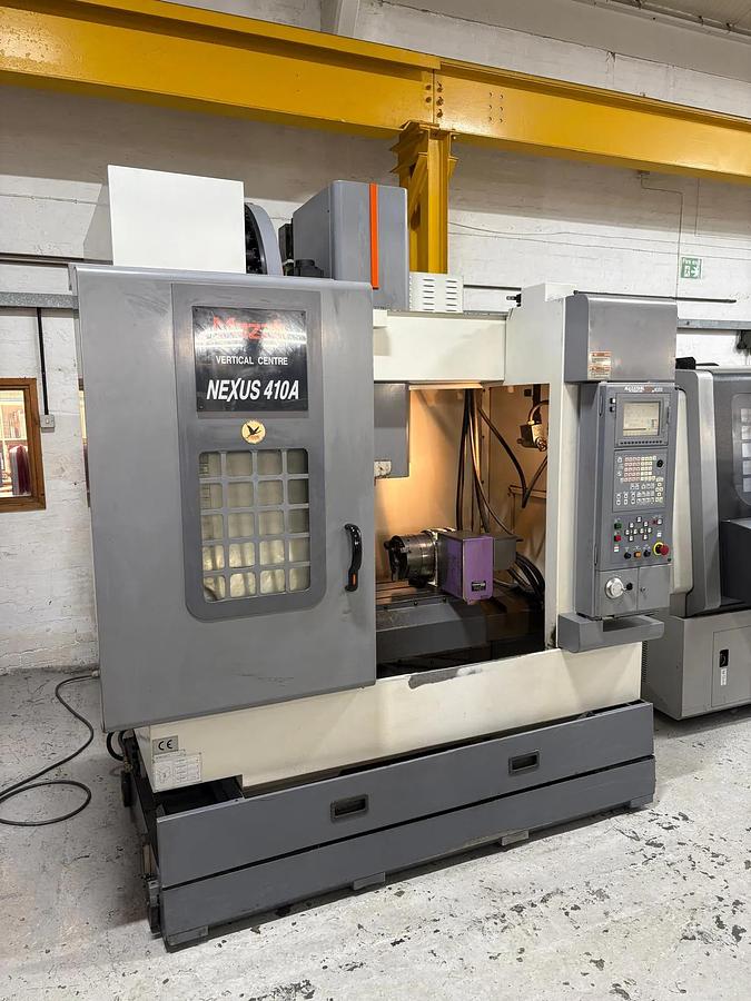 Used MAZAK VCN 410A VERTICAL MACHINING CENTRE