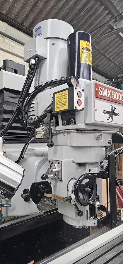 Used XYZ SMX 5000 VERTICAL BED TYPE CNC MILLING MACHINE