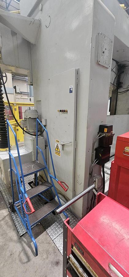 Used 1977 WEBSTER & BENNETT 120" DCM DOUBLE COLUMN VERTICAL BORING MACHINE