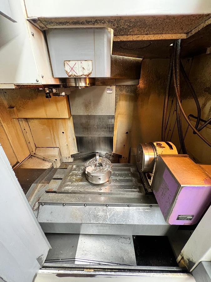 Used MAZAK VCN 410A VERTICAL MACHINING CENTRE