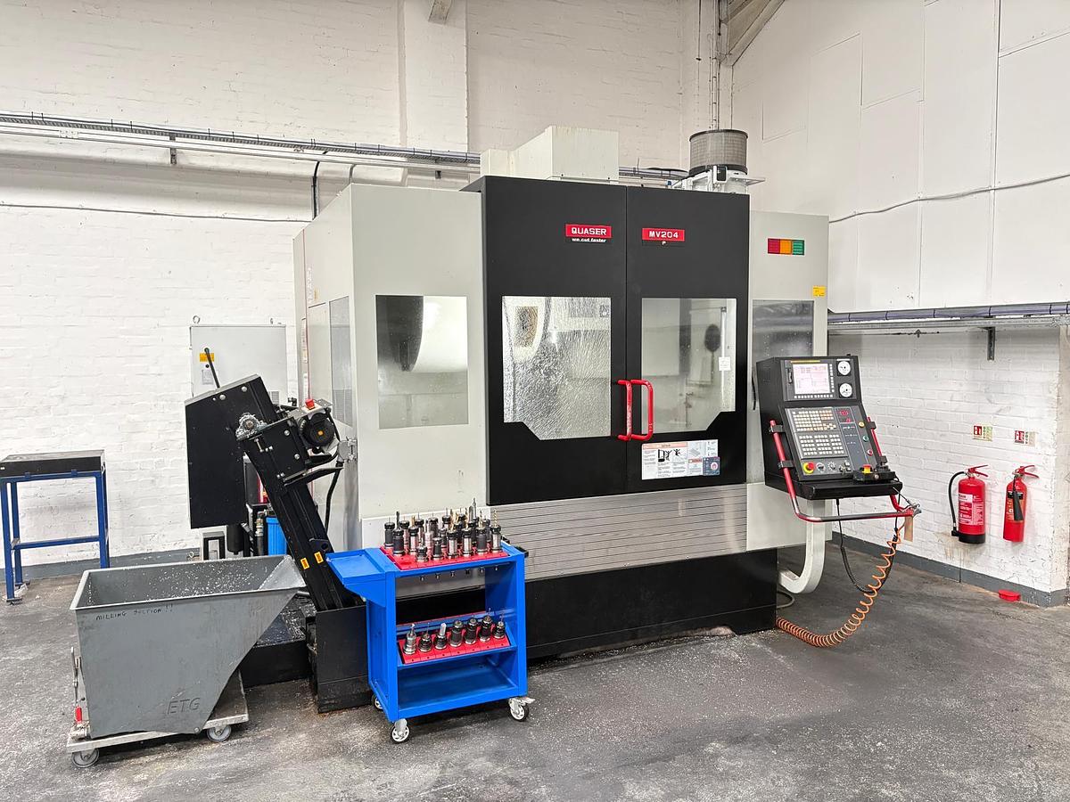 Used 2016 QUASER VERTICAL CNC MACHINING CENTRE MV204P