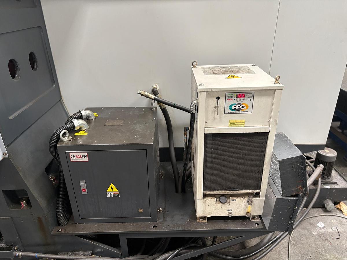 Used 2013 FEELER LARGE CAPACITY VERTICAL CNC MACHINING CENTRE VB-1650A