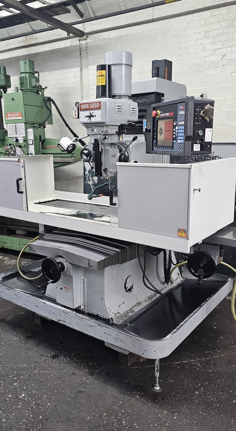 Used XYZ SMX 5000 VERTICAL BED TYPE CNC MILLING MACHINE