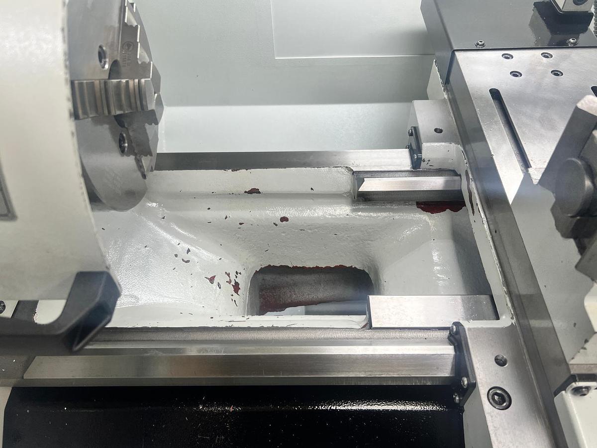 Used XYZ PROTURN RLX 1630 X 760MM CNC/MANUAL TEACH GAP BED CENTRE LATHE