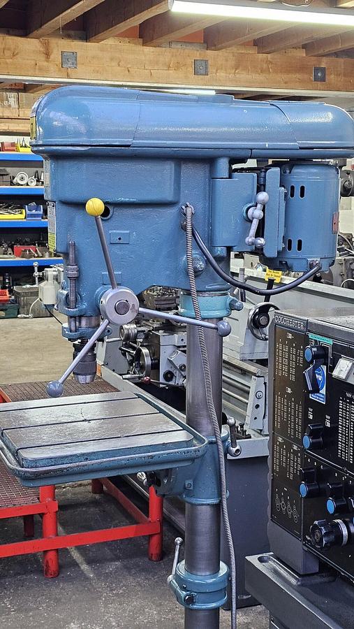 Used FOBCO 7 EIGHT HEAVY DUTY DRILLING MACHINE