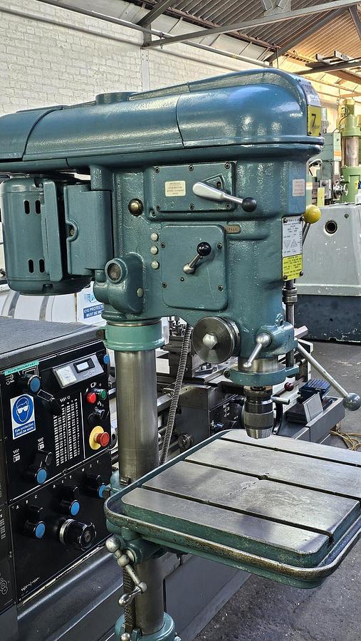 Used FOBCO 7 EIGHT HEAVY DUTY DRILLING MACHINE