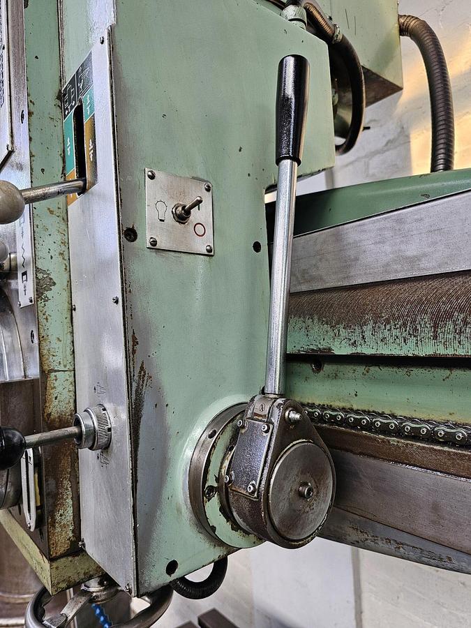 Used ASQUITH 2PT 12-54 POWERTHRUST RADIAL ARM DRILL