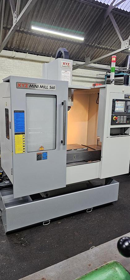 Used 2015 XYZ MINI MILL 560 VERTICAL CNC MACHINING CENRE