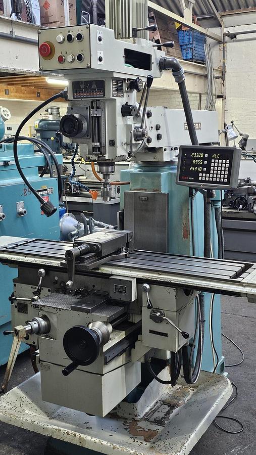 Used TOS FNK 25/C GEARBOX KNEE TURRET MILLING MACHINE – EXCELLENT CONDITION!