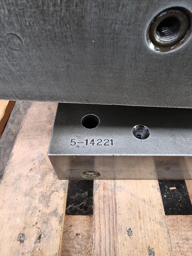 Used DeVlieg Type “AM” AIR LIFT ROTARY TABLE