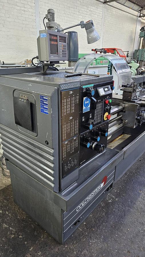 Used COLCHESTER TRIUMPH VS2500 X 1250MM GAP BED CENTRE LATHE