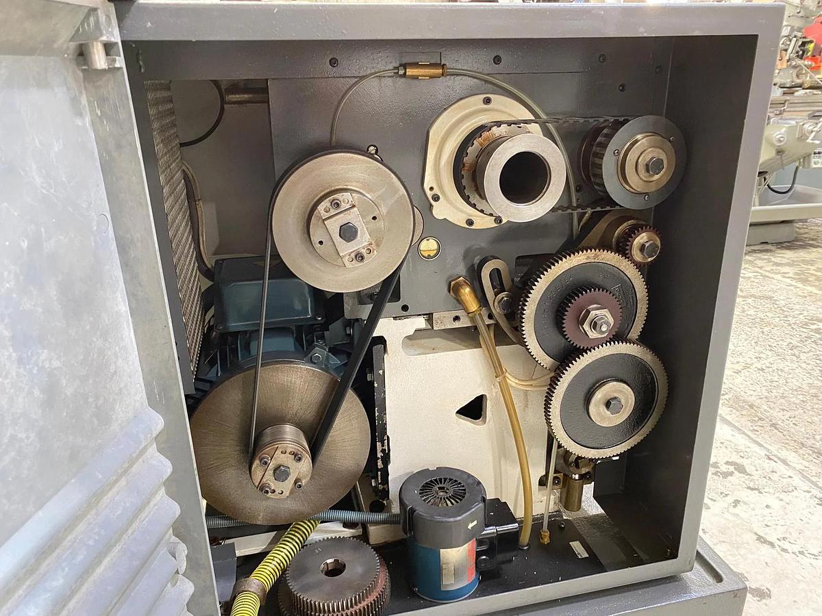 Used COLCHESTER TRIUMPH VS2500 X 1250MM GAP BED CENTRE LATHE