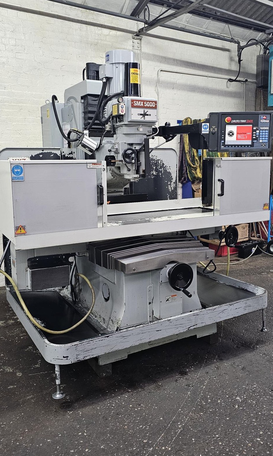 Used XYZ SMX 5000 VERTICAL BED TYPE CNC MILLING MACHINE