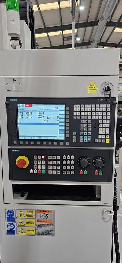 Used 2018 XYZ 500 LR VERTICAL CNC MACHINING CENTRE