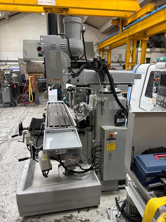 Used XYZ SLV HEAVY DUTY TURRET MILLING MACHINE