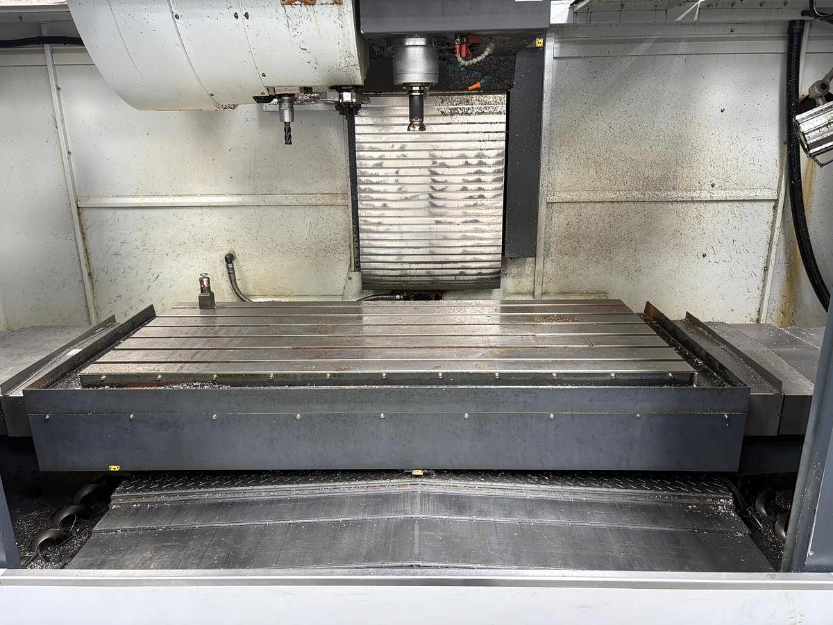 Used 2013 FEELER LARGE CAPACITY VERTICAL CNC MACHINING CENTRE VB-1650A