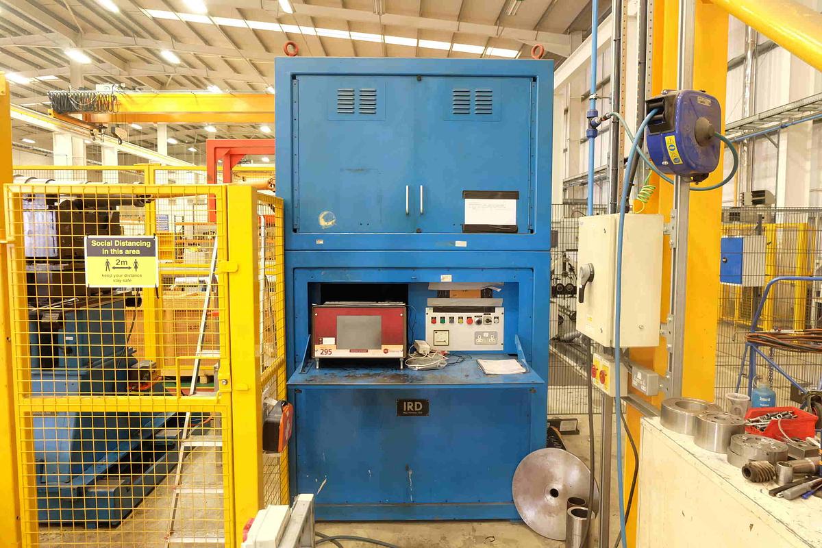 Used IRD B750RR SERIES SOFT BEARING HORIZONTAL DYNAMIC BALANCING MACHINE
