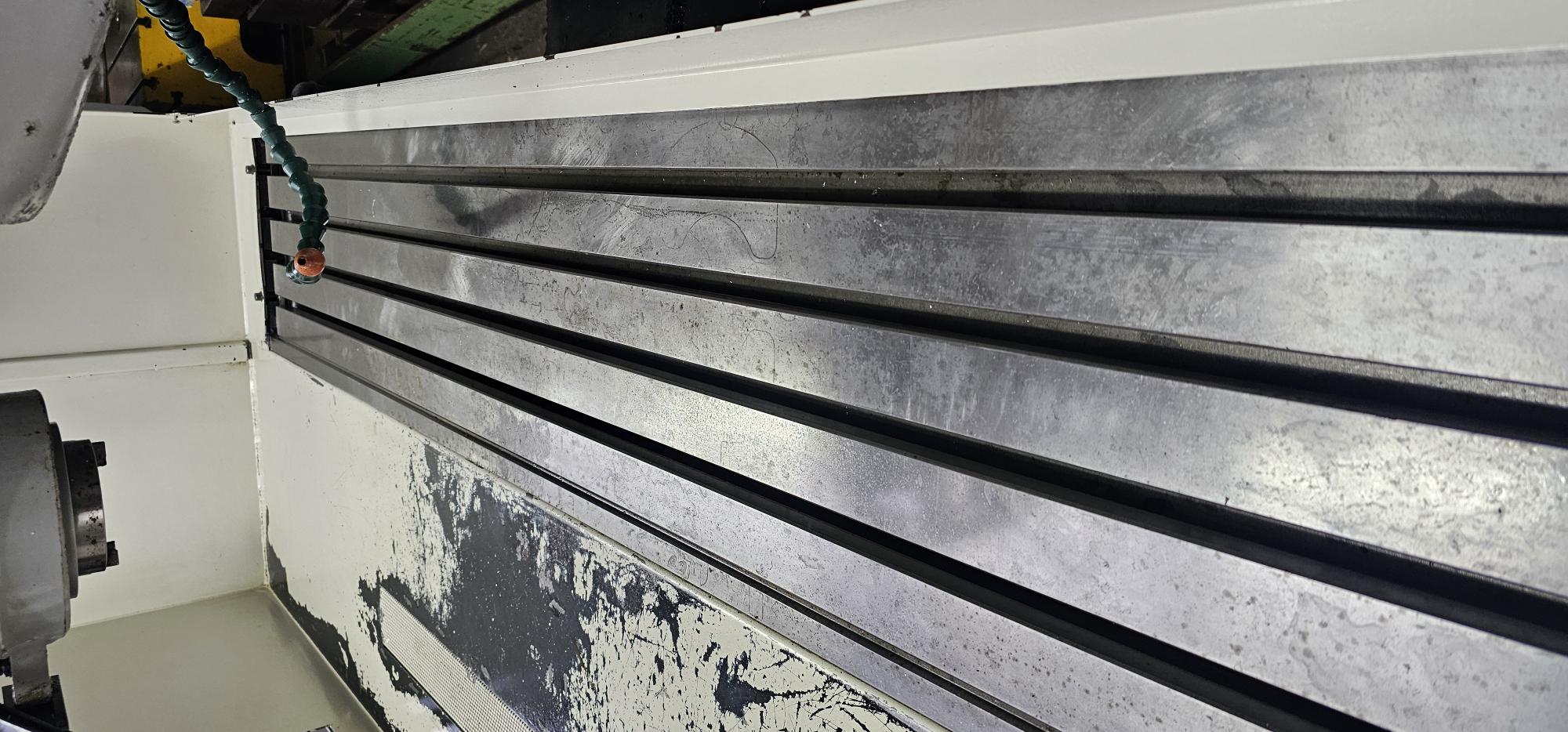 Used XYZ SMX 5000 VERTICAL BED TYPE CNC MILLING MACHINE