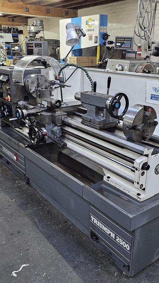 Used COLCHESTER TRIUMPH VS2500 X 1250MM GAP BED CENTRE LATHE