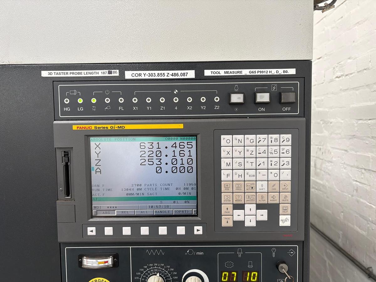 Used 2012 FEELER VERTICAL CNC MACHINING CENTRE VMP-1100