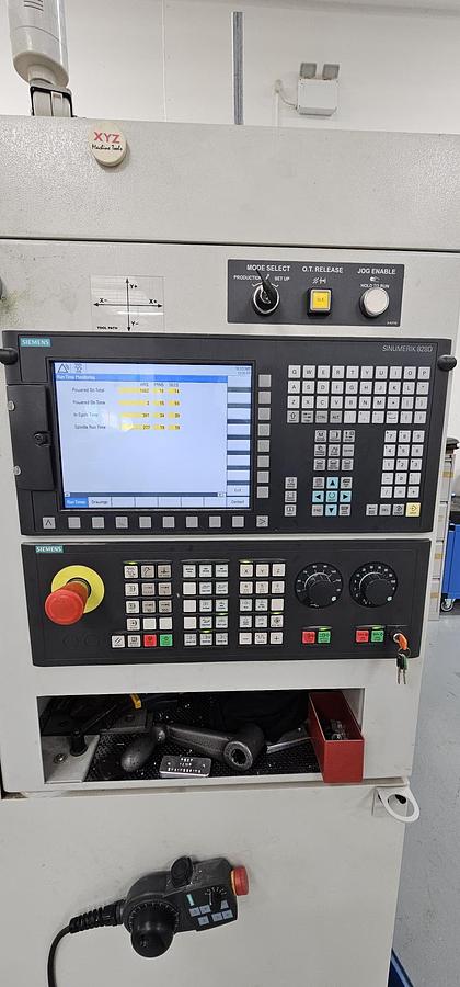 Used 2015 XYZ MINI MILL 560 VERTICAL CNC MACHINING CENRE