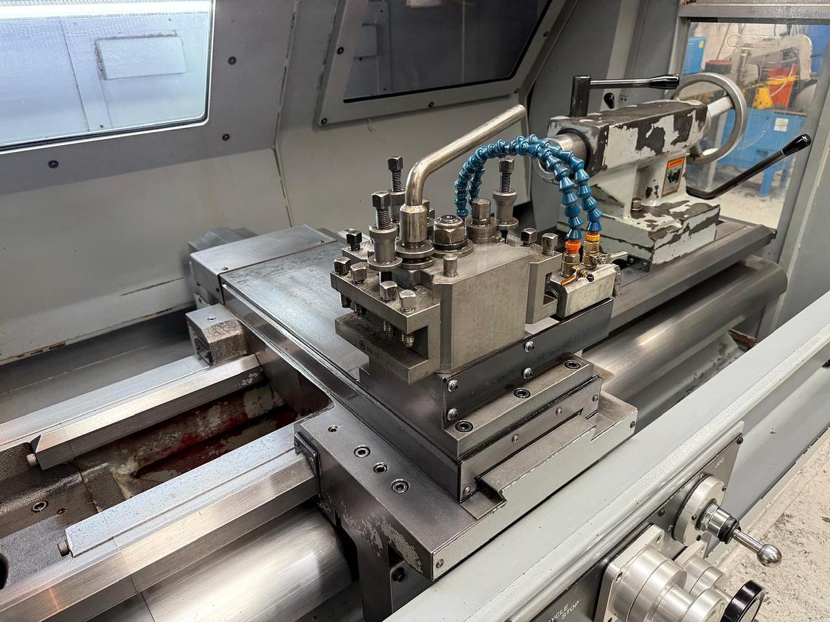 Used XYZ PROTURN SLX 425 X 1250MM CNC/MANUAL TEACH GAP BED CENTRE LATHE