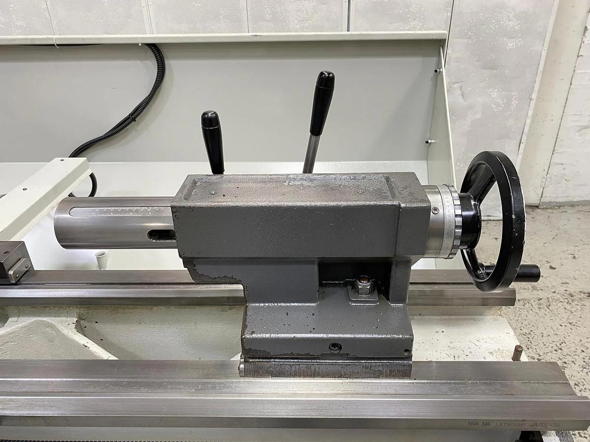 Used COLCHESTER TRIUMPH VS2500 X 1250MM GAP BED CENTRE LATHE