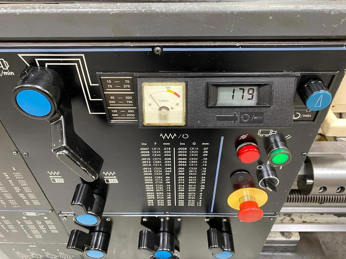 Used COLCHESTER TRIUMPH VS2500 X 1250MM GAP BED CENTRE LATHE