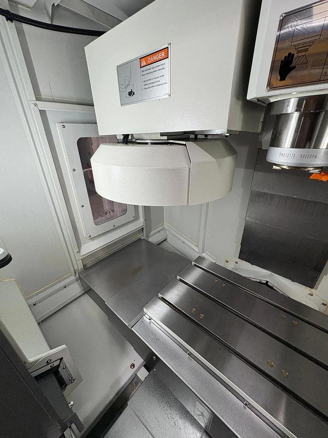 Used 2018 XYZ 500 LR VERTICAL CNC MACHINING CENTRE