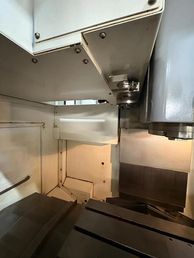 Used MAZAK VCN 410A VERTICAL MACHINING CENTRE