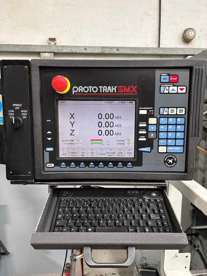 Used 2010 XYZ SMX 5000 VERTICAL BED TYPE CNC MILLING MACHINE