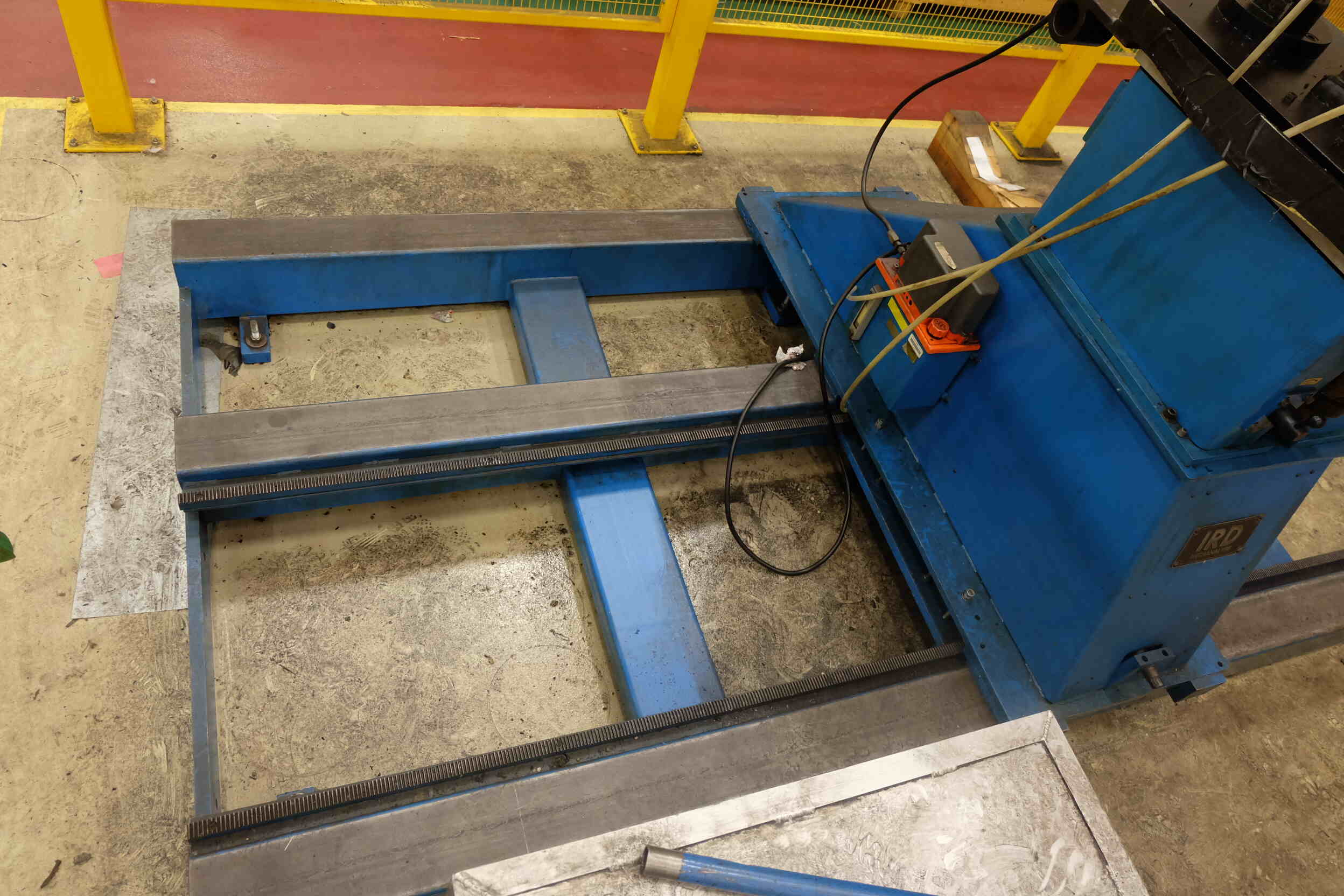 Used IRD B750RR SERIES SOFT BEARING HORIZONTAL DYNAMIC BALANCING MACHINE