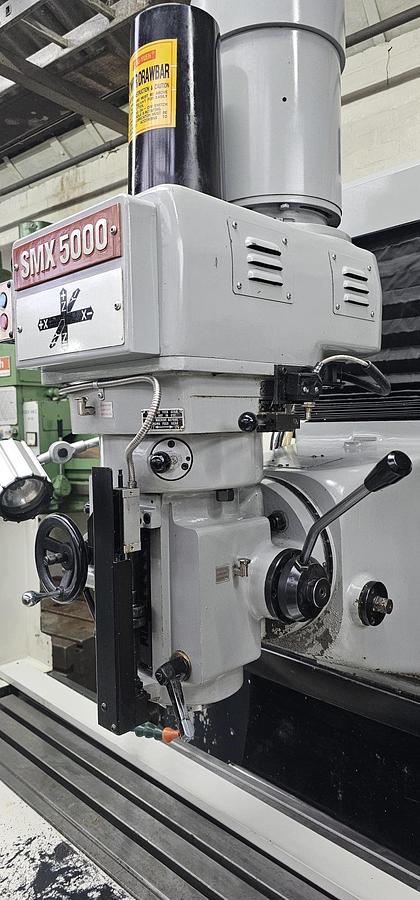 Used XYZ SMX 5000 VERTICAL BED TYPE CNC MILLING MACHINE