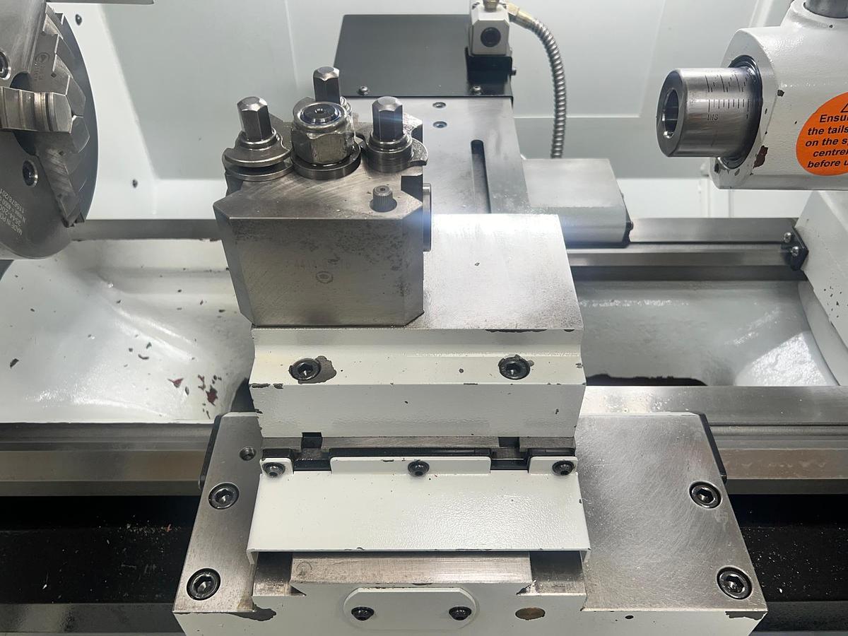 Used XYZ PROTURN RLX 1630 X 760MM CNC/MANUAL TEACH GAP BED CENTRE LATHE