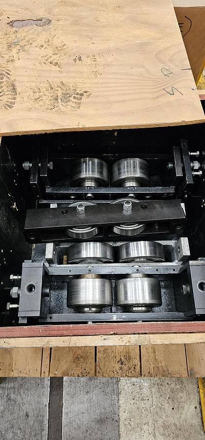 Used IRD B750RR SERIES SOFT BEARING HORIZONTAL DYNAMIC BALANCING MACHINE