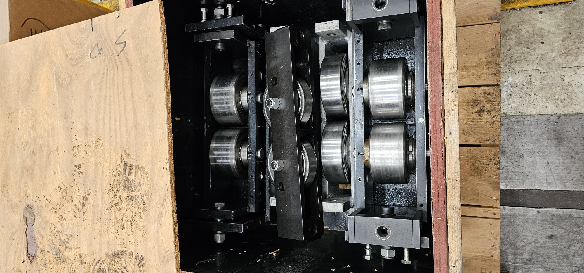 Used IRD B750RR SERIES SOFT BEARING HORIZONTAL DYNAMIC BALANCING MACHINE